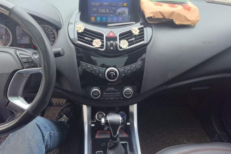 Used Haima S5 2018 1.5T CVT Flagship Model Audio And AC Panel