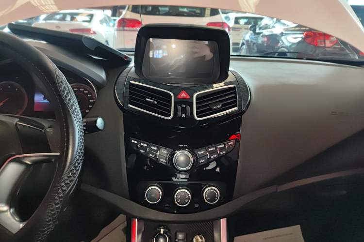 Used Haima S5 2018 1.5T Manual Luxury Model Audio And AC Panel