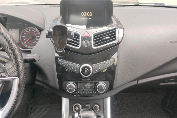 Used Haima S5 2018 1.5T CVT Luxury Model Audio And AC Panel