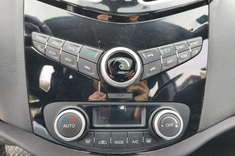 Used Haima S5 2018 1.5T CVT Luxury Model Audio And AC Panel