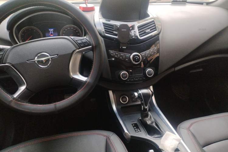 Used Haima S5 2018 1.5T CVT Luxury Model Center Console