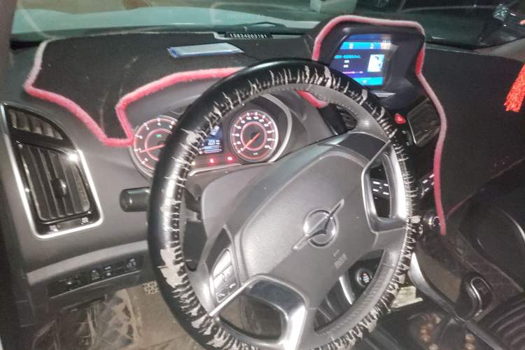 Used Haima S5 2018 1.5T Manual Luxury Model Center Console