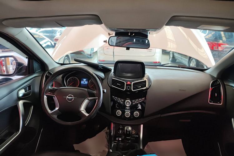 Used Haima S5 2018 1.5T Manual Luxury Model Center Console