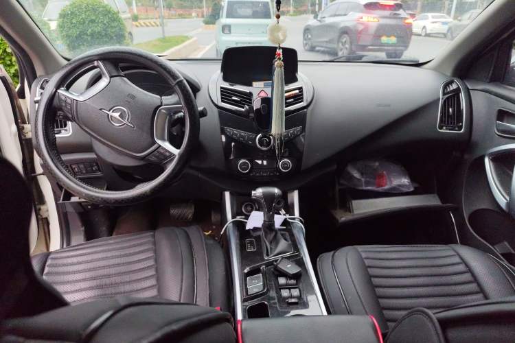 Used Haima S5 2018 1.5T CVT Flagship Model Center Console