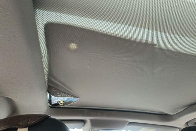 Used Haima S5 2018 1.6L Manual Luxury Model Headliner