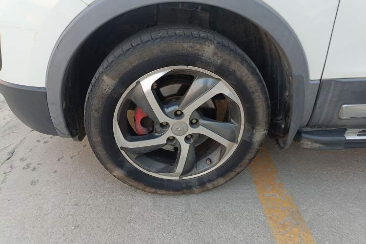 Used Haima S5 2018 1.6L Manual Luxury Model Left Front Wheel Hub