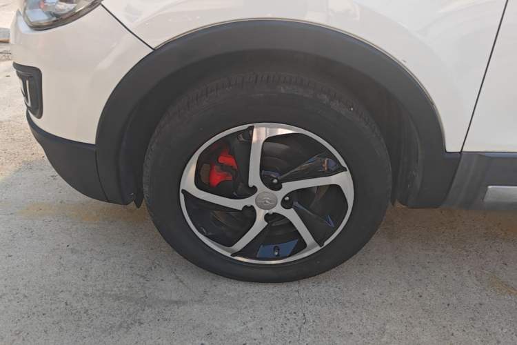 Used Haima S5 2018 1.5T CVT Luxury Model Left Front Wheel Hub