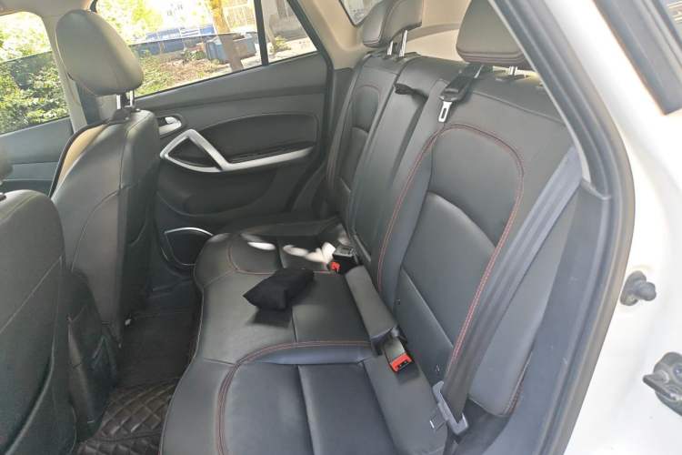 Used Haima S5 2018 1.5T CVT Flagship Model Left Rear Seat