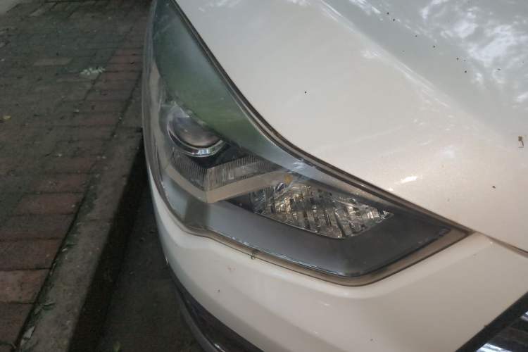Used Haima S5 2018 1.6L Manual Luxury Model Right Front Headlight