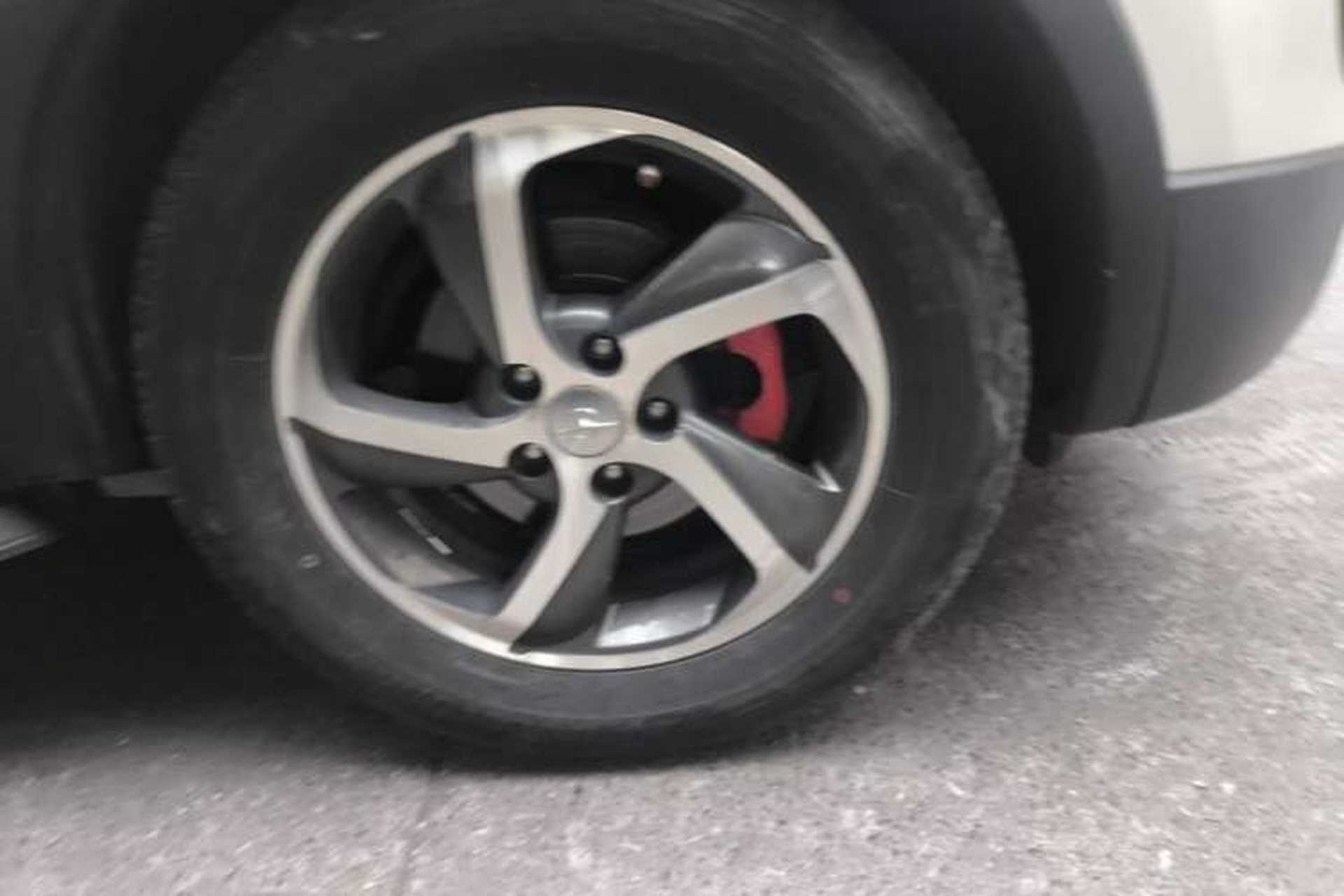 Used Haima S5 2018 1.5T Manual Luxury Model Right Front Wheel Hub