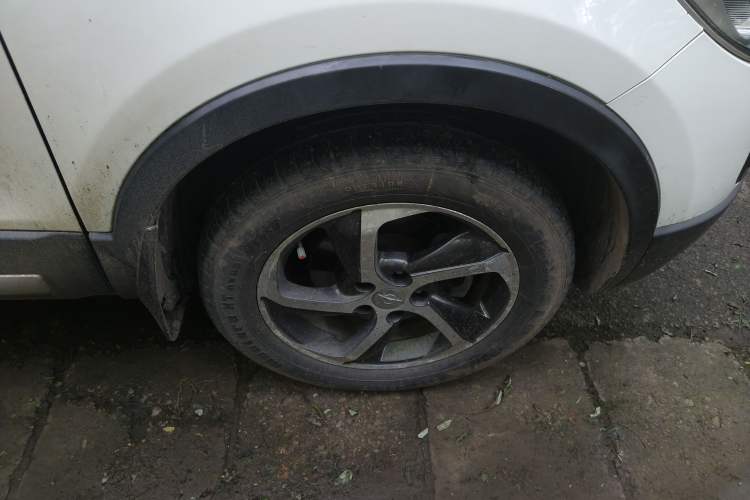 Used Haima S5 2018 1.6L Manual Luxury Model Right Front Wheel Hub