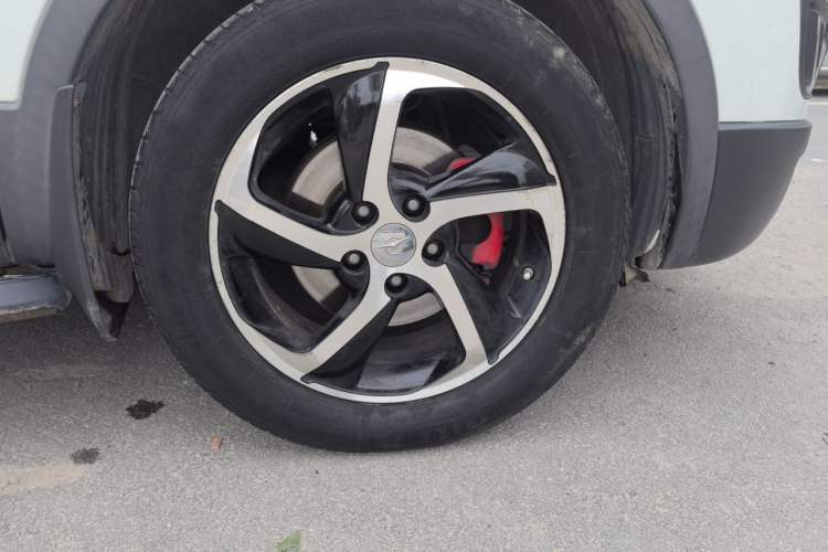 Used Haima S5 2018 1.5T CVT Flagship Model Right Front Wheel Hub