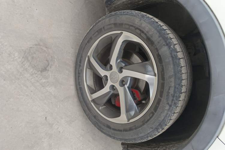 Used Haima S5 2018 1.6L Manual Luxury Model Right Front Wheel Hub