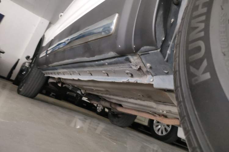 Used Haima S5 2018 1.5T CVT Flagship Model Right Side Sill