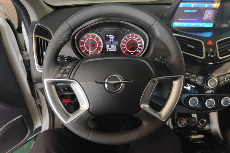 Used Haima S5 2018 1.5T Manual Luxury Model Steering Wheel