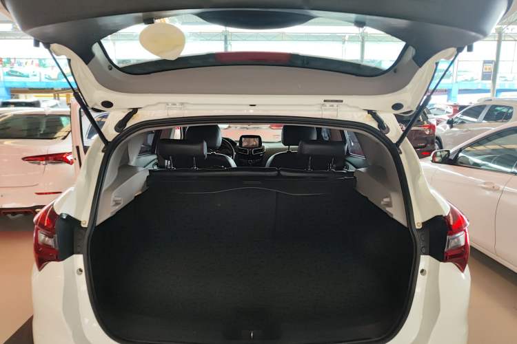 Used Haima S5 2018 1.5T Manual Luxury Model Trunk