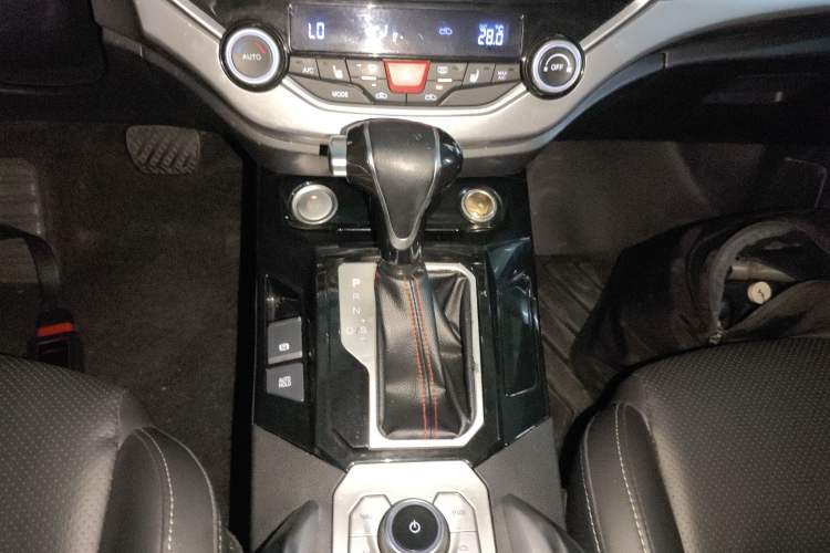 Used Haima S5 2019 230T Automatic Flagship Model Gear Lever
