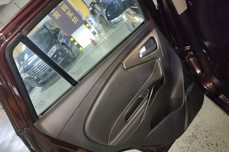 Used Haima S5 2019 230T Automatic Flagship Model Left Rear Door Interior