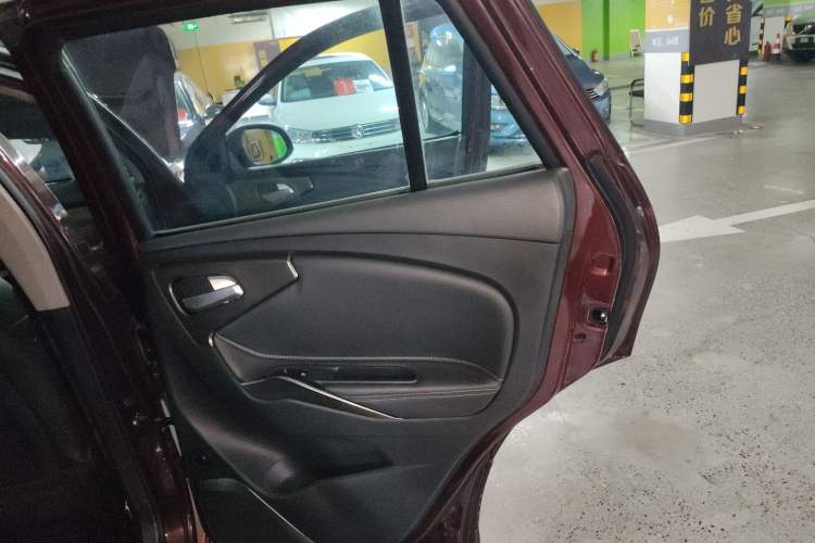 Used Haima S5 2019 230T Automatic Flagship Model Right Rear Door Interior