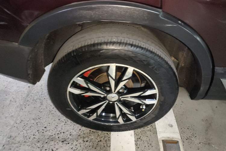 Used Haima S5 2019 230T Automatic Flagship Model Right Rear Wheel Hub
