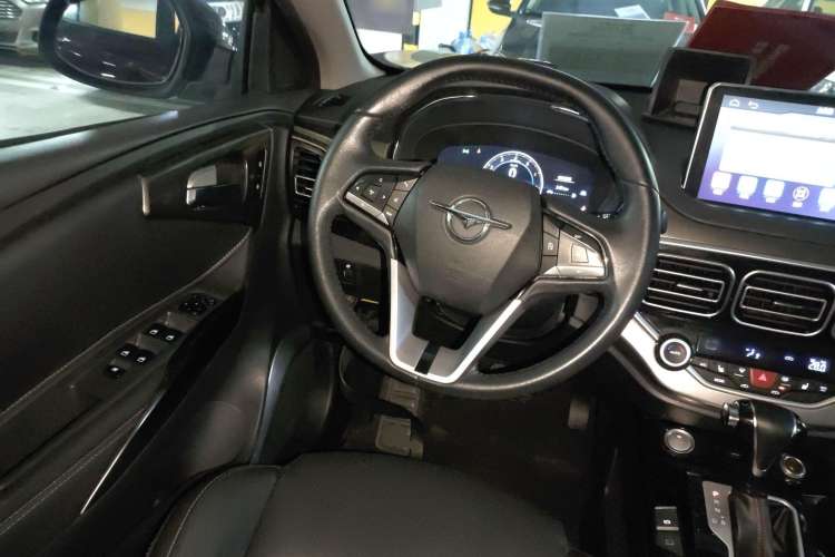 Used Haima S5 2019 230T Automatic Flagship Model Steering Wheel