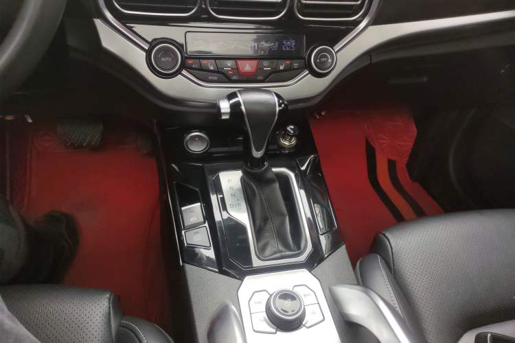 Used Haima S5 2019 230T Automatic Smart Connect Flagship Edition Gear Lever