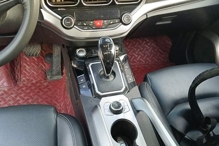 Used Haima S5 2019 230T Automatic Smart Connect Flagship Edition Gear Lever