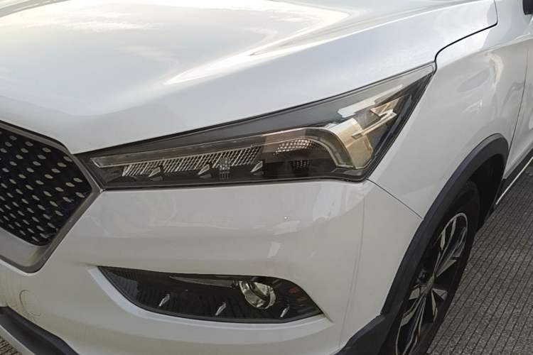 Used Haima S5 2019 230T Automatic Smart Connect Flagship Edition Left Front Headlight