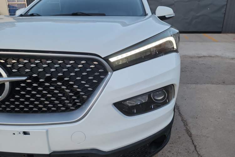 Used Haima S5 2019 230T Automatic Luxury Edition Left Front Headlight