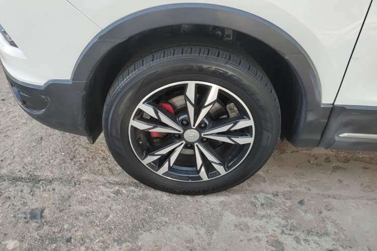 Used Haima S5 2019 230T Automatic Luxury Edition Left Front Wheel Hub