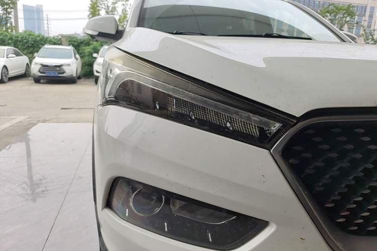 Used Haima S5 2019 230T Automatic Flagship Model Right Front Headlight