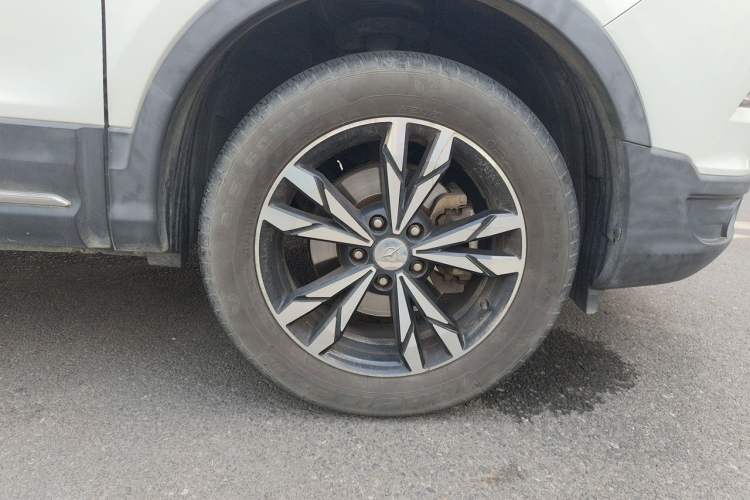 Used Haima S5 2019 160 Manual Elite Edition Right Front Wheel Hub