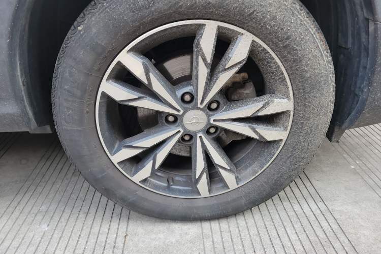 Used Haima S5 2019 160 Manual Luxury Version Right Front Wheel Hub