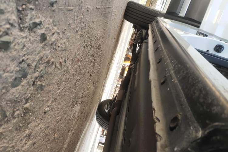 Used Haima S5 2019 230T Automatic Luxury Edition Right Side Sill