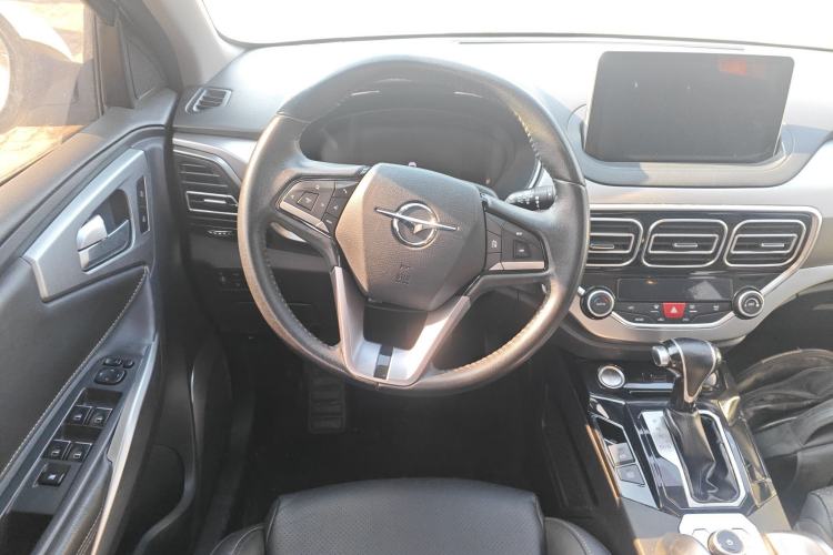 Used Haima S5 2019 230T Automatic Flagship Model Steering Wheel