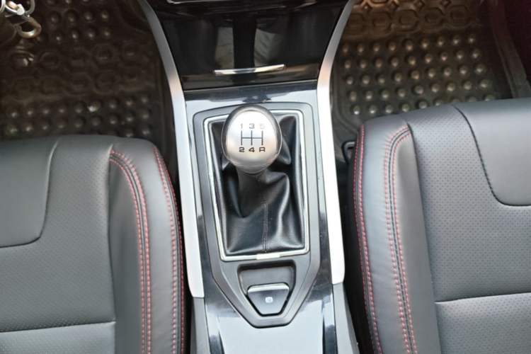 Used Haima S5 Youth Edition 2017 1.6L Manual Luxury Model Gear Lever