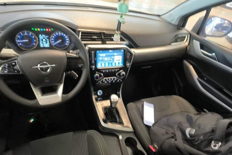 Used Haima S5 Youth Edition 2017 1.6L Manual Luxury Model Audio And AC Panel