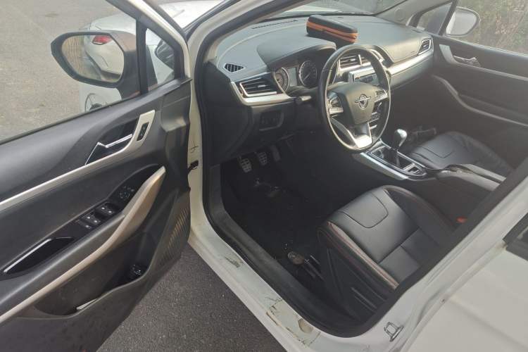 Used Haima S5 Youth Edition 2017 1.6L Manual Luxury Model Driver Seat