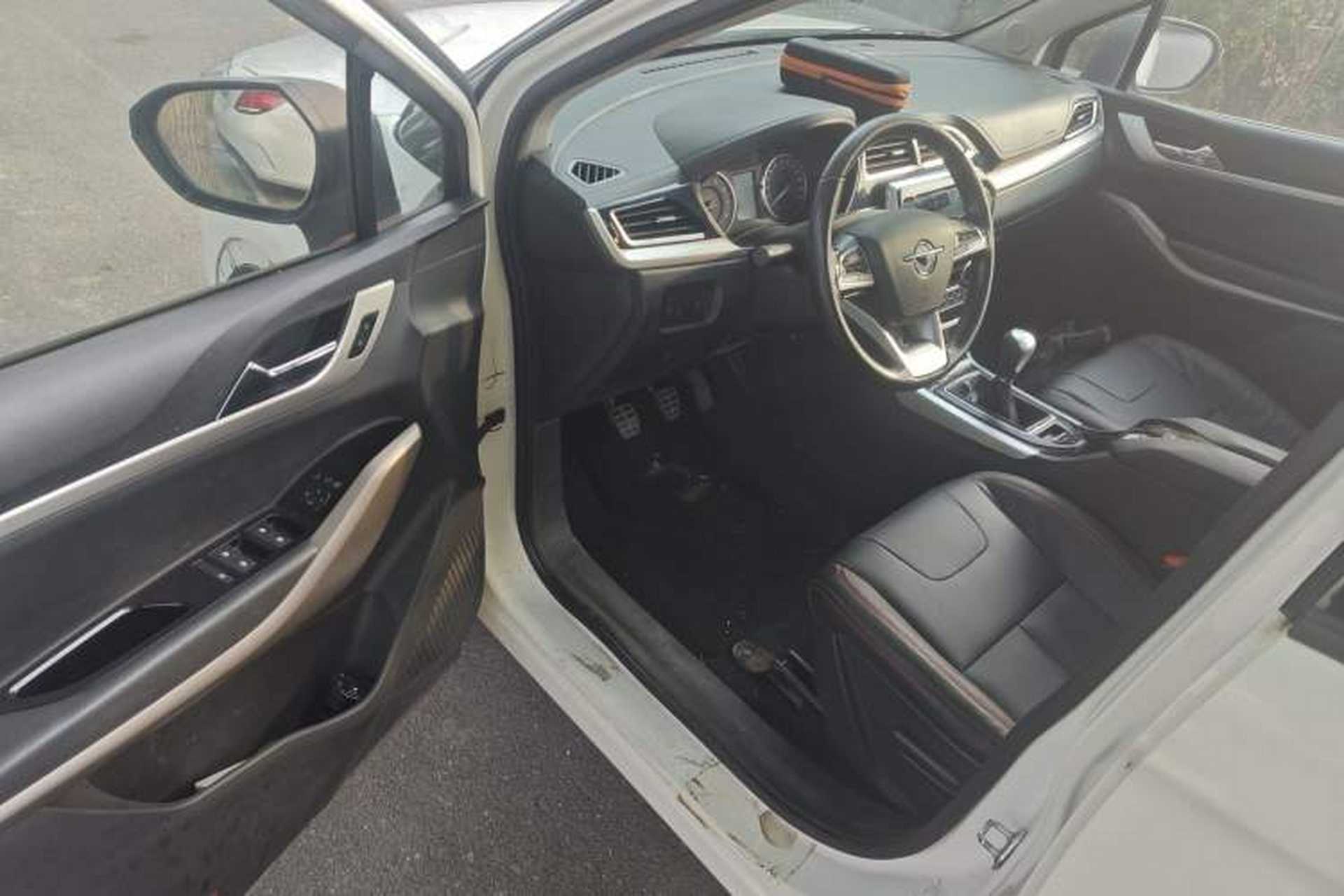 Used Haima S5 Youth Edition 2017 1.6L Manual Luxury Model Driver Seat