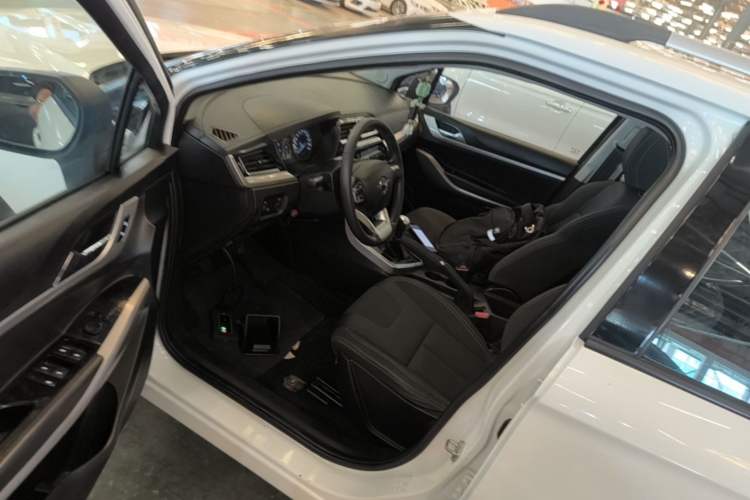 Used Haima S5 Youth Edition 2017 1.6L Manual Luxury Model Driver Seat