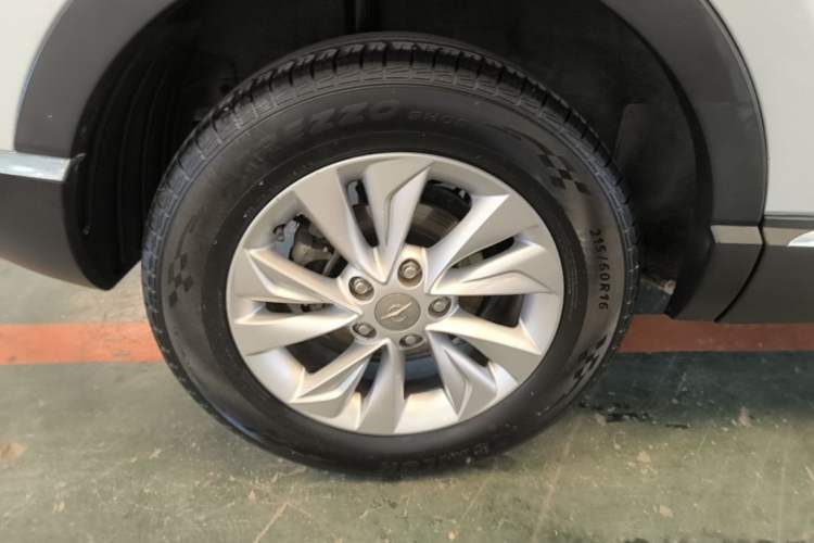 Used Haima S5 Youth Edition 2017 1.6L Manual Luxury Model Exterior 2
