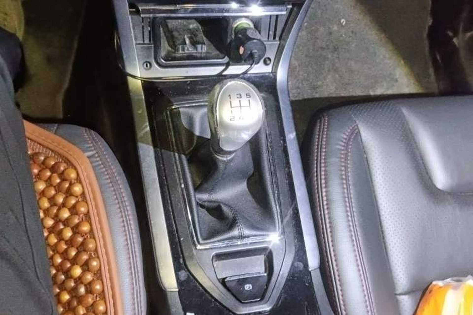 Used Haima S5 Youth Edition 2017 1.6L Manual Luxury Model Gear Lever