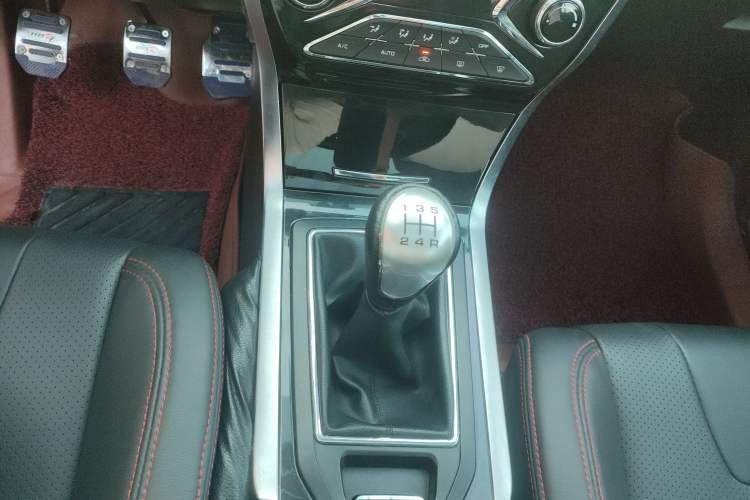 Used Haima S5 Youth Edition 2017 1.6L Manual Luxury Model Gear Lever