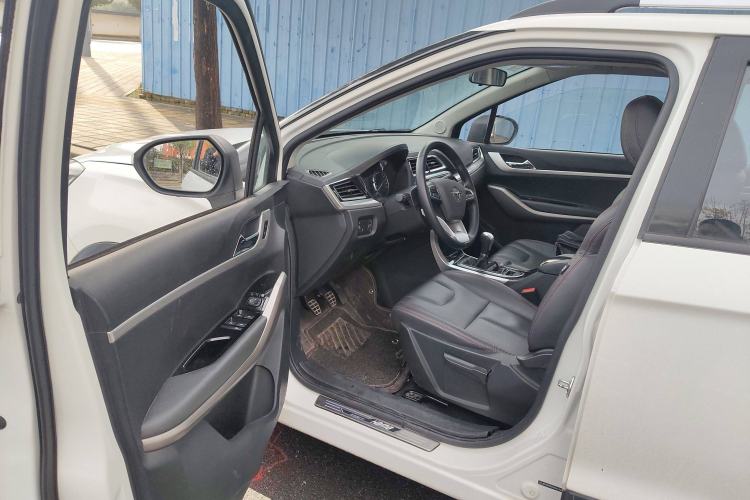 Used Haima S5 Youth Edition 2017 1.6L Manual Luxury Model Interior 2
