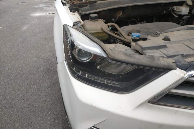 Used Haima S5 Youth Edition 2017 1.6L Manual Luxury Model Right Front Headlight