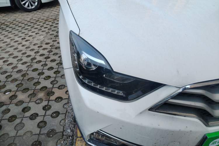 Used Haima S5 Youth Edition 2017 1.6L Manual Luxury Model Right Front Headlight
