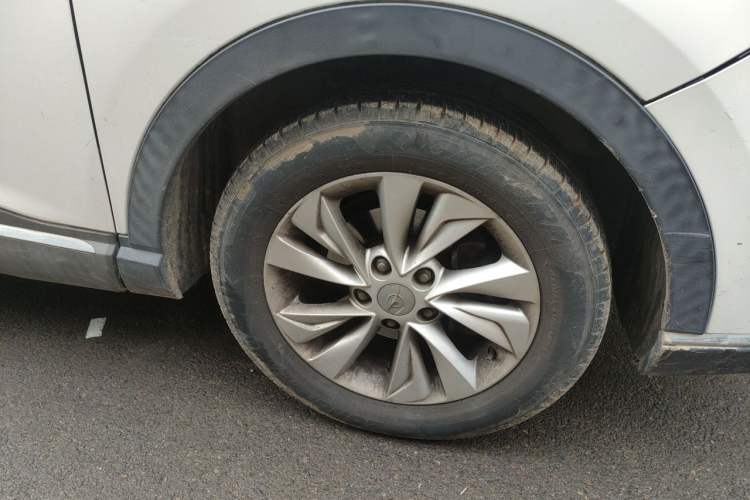 Used Haima S5 Youth Edition 2017 1.6L Manual Luxury Model Right Front Wheel Hub