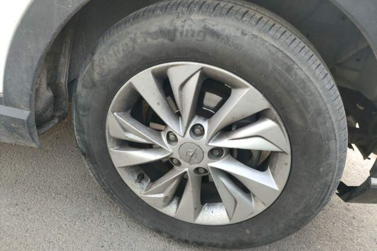 Used Haima S5 Youth Edition 2017 1.6L Manual Luxury Model Right Front Wheel Hub