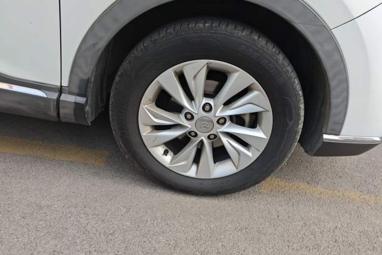 Used Haima S5 Youth Edition 2017 1.6L Manual Luxury Model Right Front Wheel Hub
