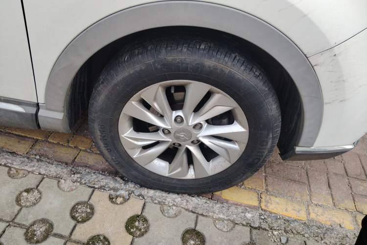 Used Haima S5 Youth Edition 2017 1.6L Manual Luxury Model Right Front Wheel Hub